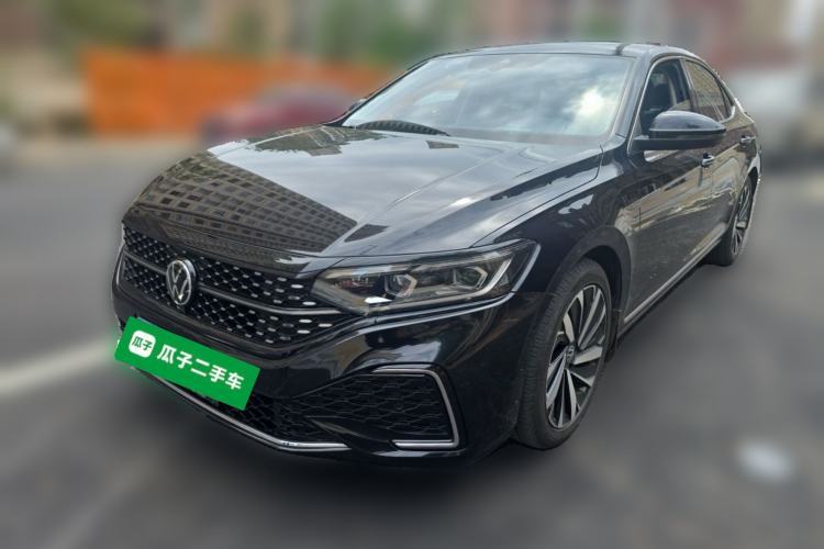 Used Volkswagen Passat 2022 330TSI Luxury Edition Guazi used car, China used car export, Used car for sale, Used  cars, Cheapest cars for sale
