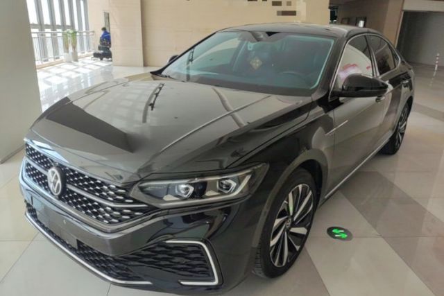 Used Volkswagen Passat 2022 330TSI Starry Luxury Edition – Exclusive Special Edition