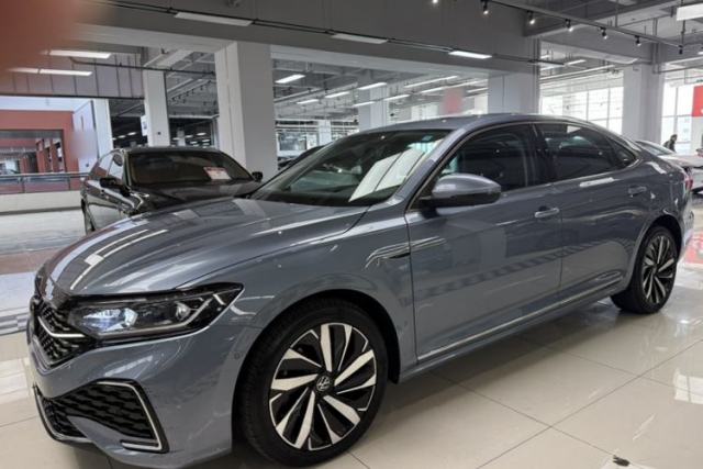 Used Volkswagen Passat 2022 330TSI Starry Luxury Edition