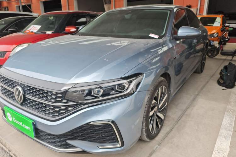 Used Volkswagen Passat 2022 330TSI Starry Luxury Edition Guazi used car, China used car export, Used car for sale, Used  cars, Cheapest cars for sale