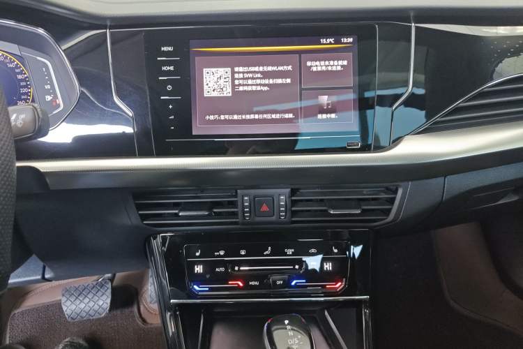 Used Volkswagen Passat 2022 330TSI Starry Elite Edition Audio And AC Panel