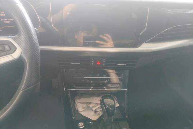 Used Volkswagen Passat 2022 330TSI Elite Edition Audio And AC Panel