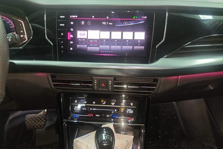 Used Volkswagen Passat 2022 330TSI Starry Luxury Edition Audio And AC Panel