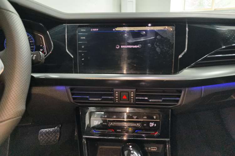 Used Volkswagen Passat 2022 330TSI Starry Luxury Edition Audio And AC Panel