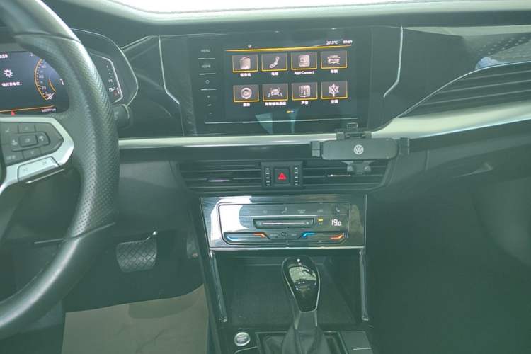Used Volkswagen Passat 2022 330TSI Starry Elite Edition Custom Version Audio And AC Panel