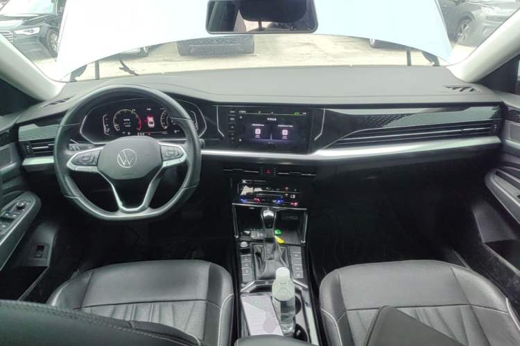 Used Volkswagen Passat 2022 330TSI Starry Luxury Edition Center Console
