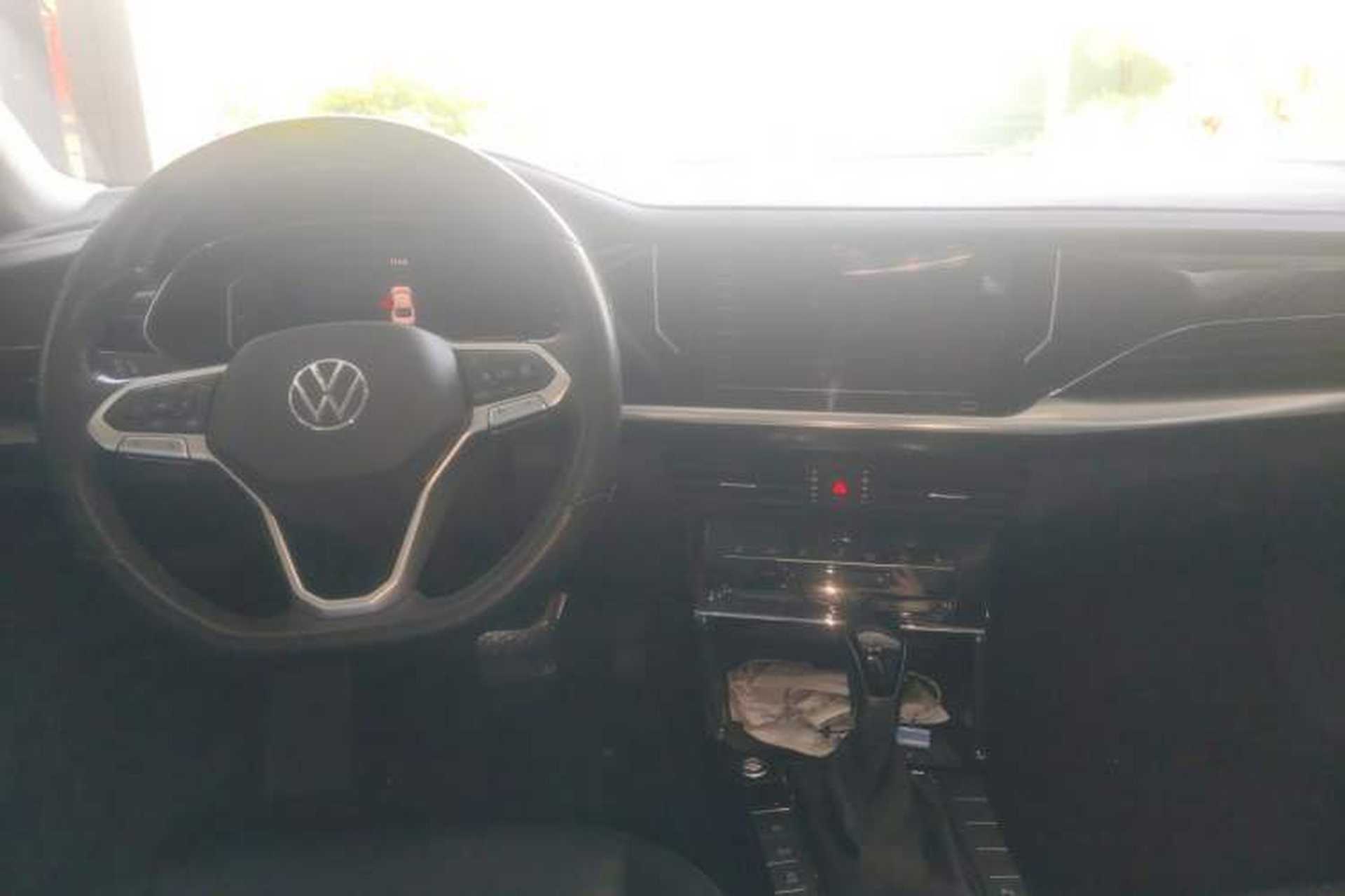 Used Volkswagen Passat 2022 330TSI Elite Edition Center Console