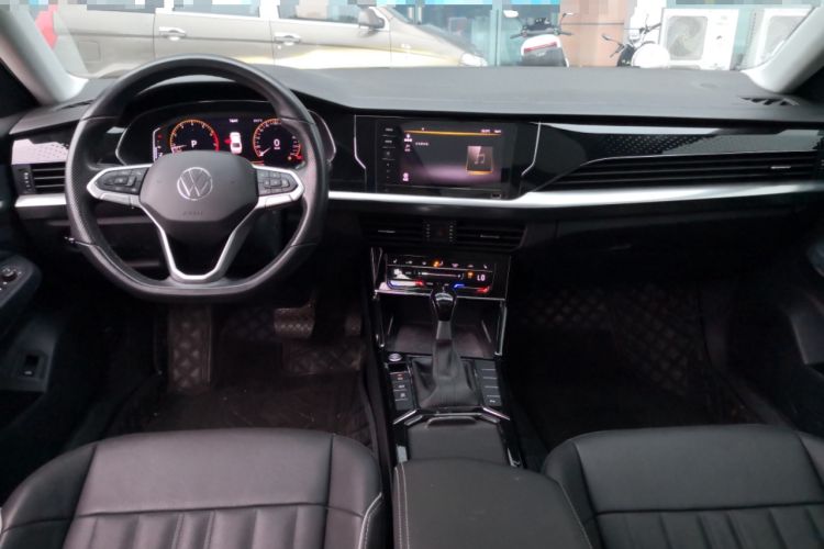 Used Volkswagen Passat 2022 330TSI Starry Elite Edition Center Console