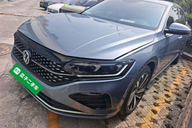Volkswagen Passat 2022 330TSI Elite Edition Custom Version usata