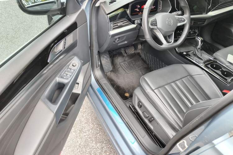 Used Volkswagen Passat 2022 330TSI Starry Elite Edition Driver Seat