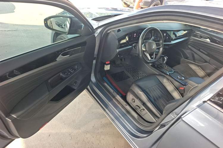 Used Volkswagen Passat 2022 330TSI Starry Luxury Edition Driver Seat