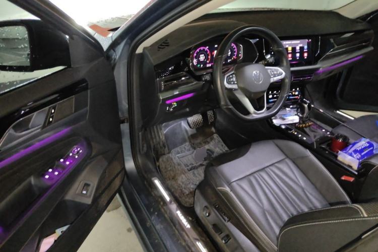 Used Volkswagen Passat 2022 330TSI Starry Luxury Edition Driver Seat