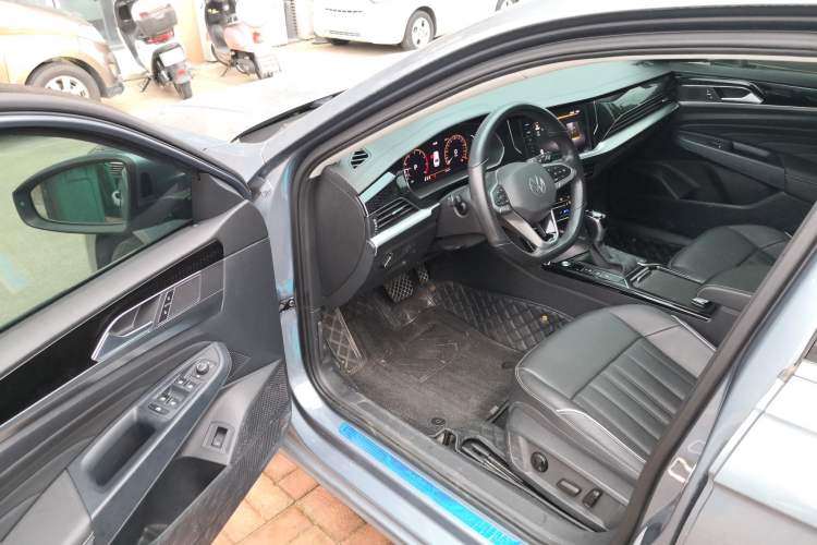 Used Volkswagen Passat 2022 330TSI Starry Elite Edition Driver Seat