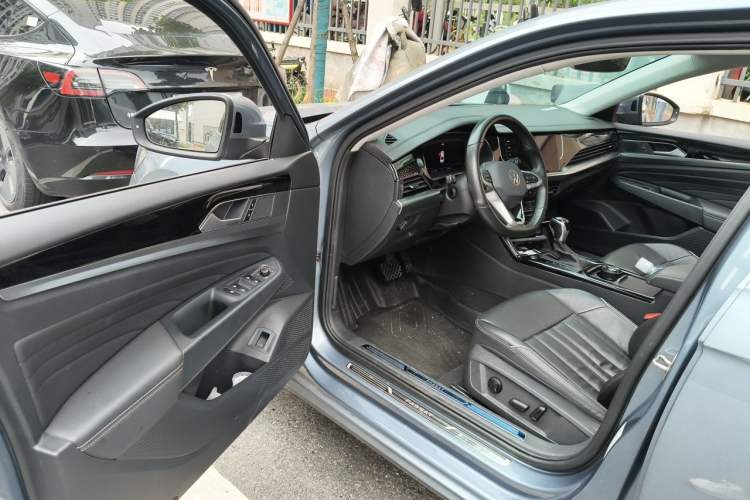 Used Volkswagen Passat 2022 330TSI Starry Elite Edition Driver Seat