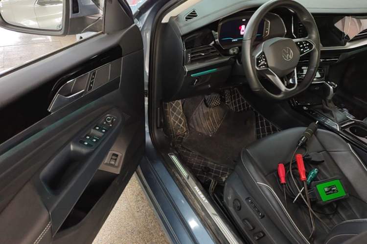 Used Volkswagen Passat 2022 330TSI Luxury Edition Driver Seat