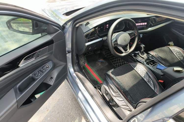 Used Volkswagen Passat 2022 330TSI Starry Luxury Edition Driver Seat