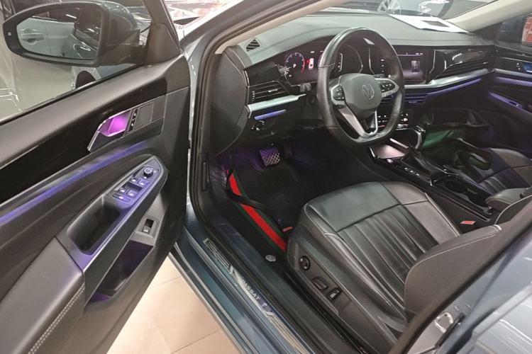 Used Volkswagen Passat 2022 330TSI Starry Elite Edition Driver Seat