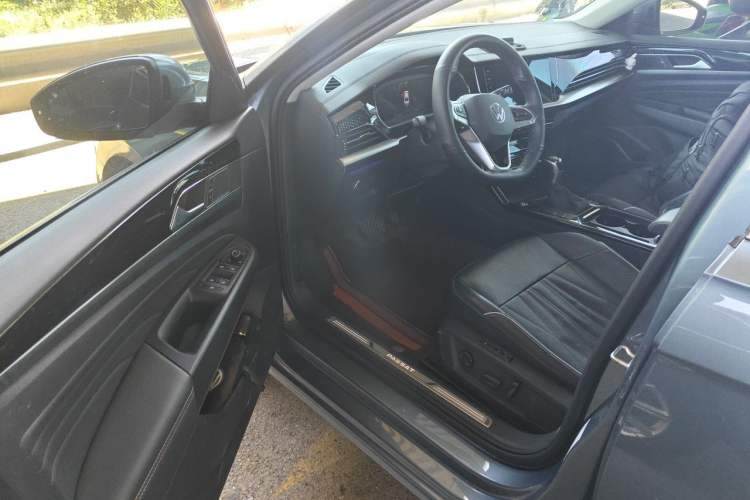 Used Volkswagen Passat 2022 330TSI Starry Luxury Edition Driver Seat