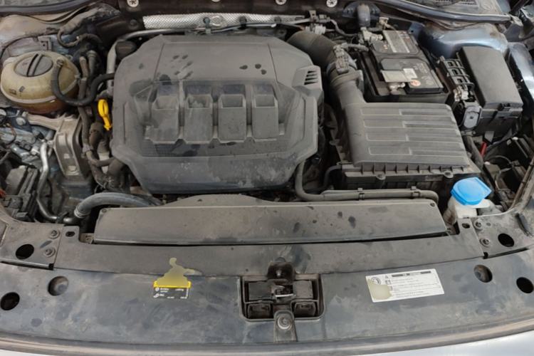 Used Volkswagen Passat 2022 330TSI Luxury Edition Engine Bay