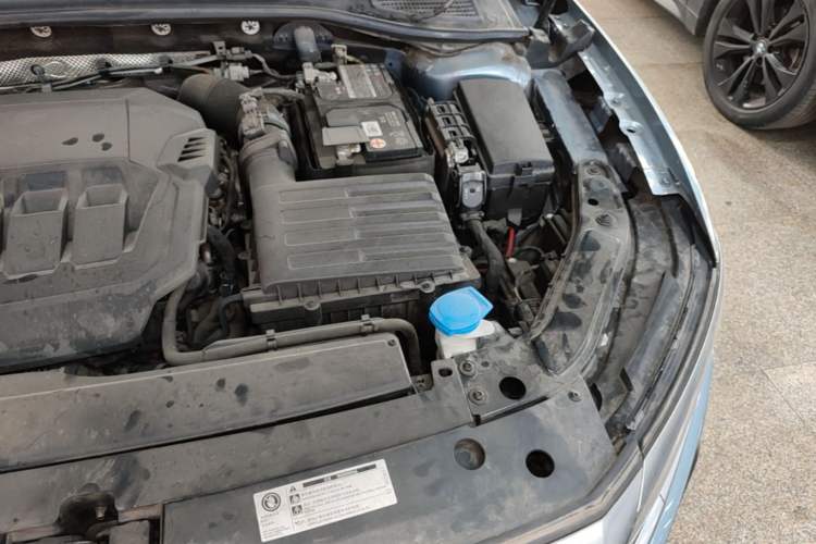 Used Volkswagen Passat 2022 330TSI Luxury Edition Engine Bay Left