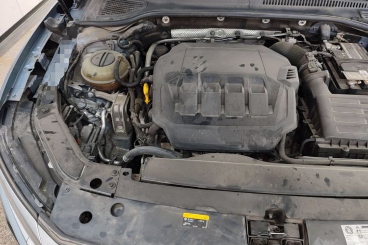 Used Volkswagen Passat 2022 330TSI Luxury Edition Engine Bay Right