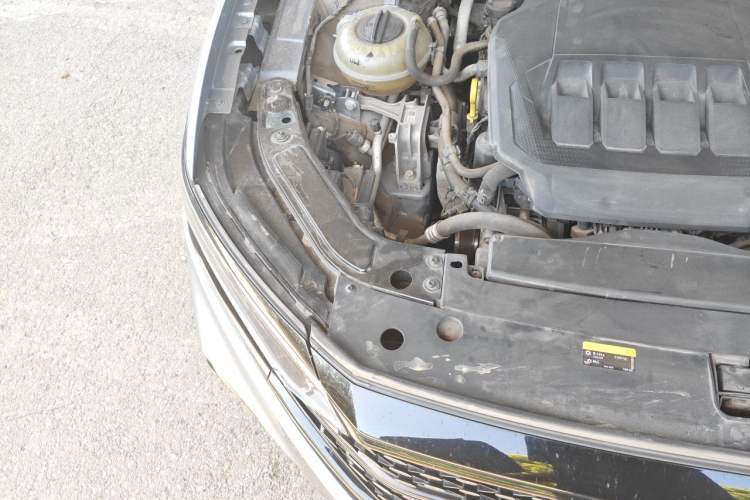 Used Volkswagen Passat 2022 330TSI Starry Luxury Edition Engine Bay Right