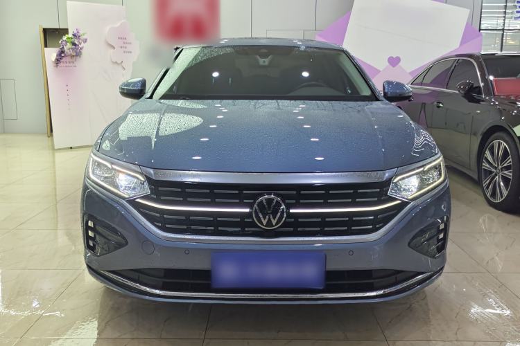 Used Volkswagen Passat 2022 330TSI Luxury Edition Exterior 1