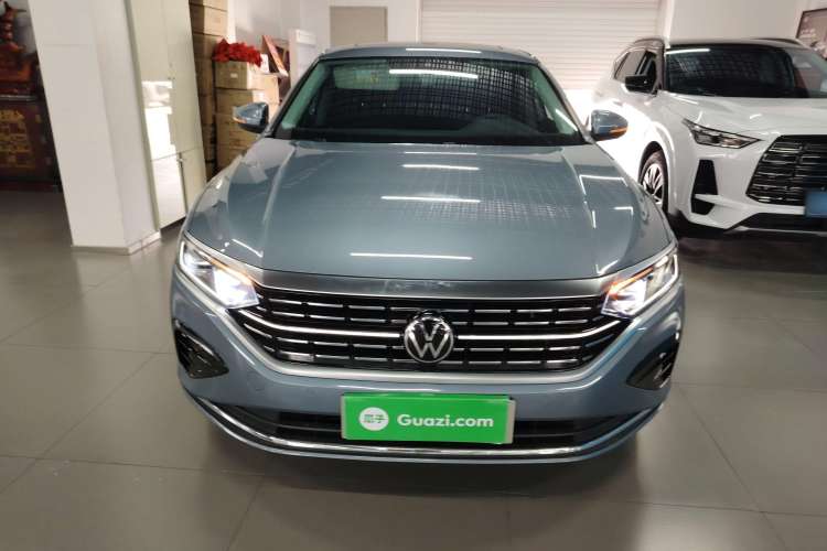 Used Volkswagen Passat 2022 330TSI Luxury Edition Exterior 1