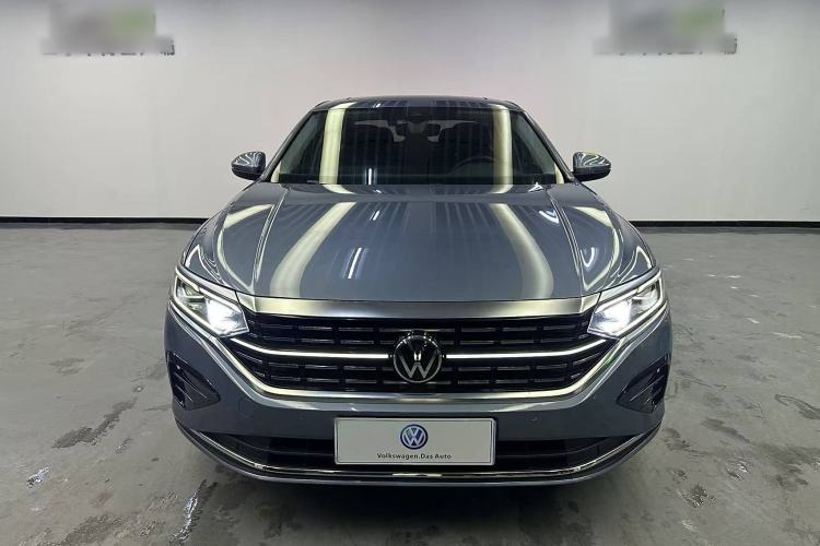 Used Volkswagen Passat 2022 330TSI Luxury Edition Exterior 1