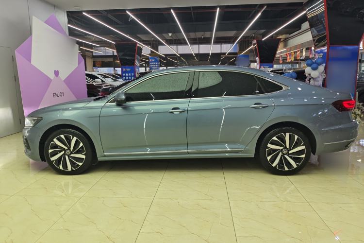Used Volkswagen Passat 2022 330TSI Luxury Edition Exterior 3