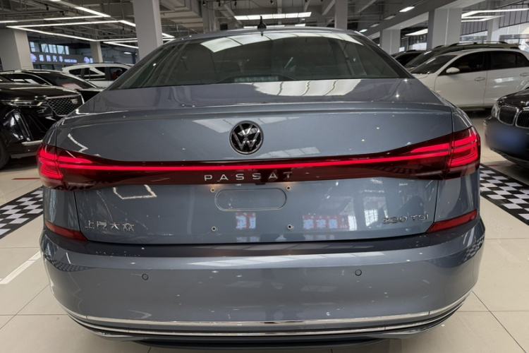 Used Volkswagen Passat 2022 330TSI Starry Luxury Edition Exterior 4