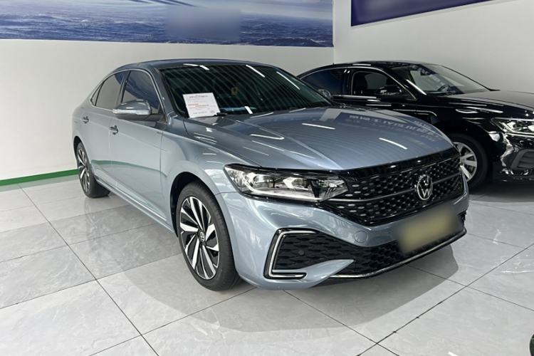 Used Volkswagen Passat 2022 330TSI Starry Elite Edition Exterior 4