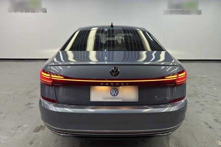 Used Volkswagen Passat 2022 330TSI Luxury Edition Exterior 5