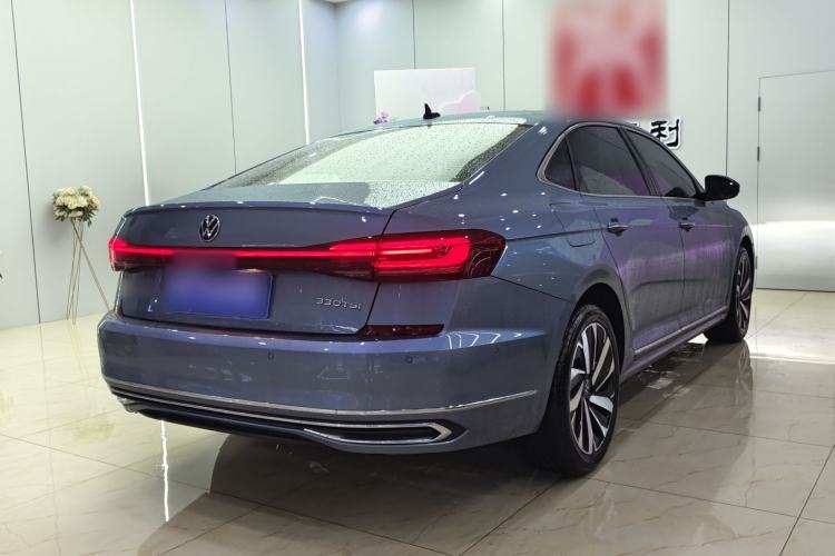Used Volkswagen Passat 2022 330TSI Luxury Edition Exterior 6