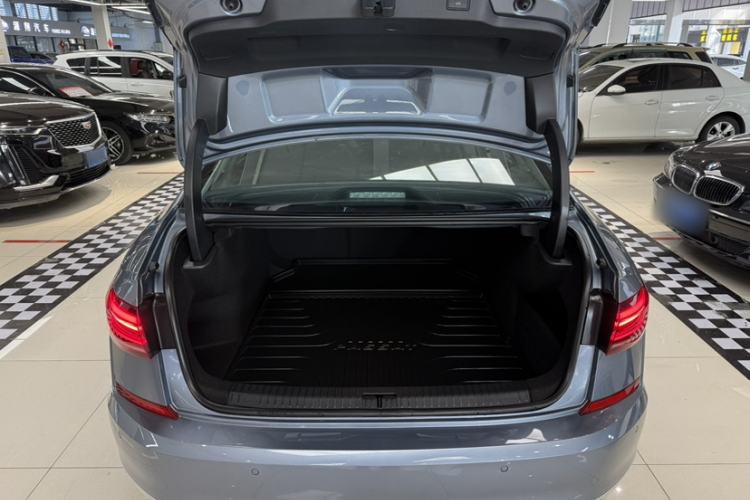 Used Volkswagen Passat 2022 330TSI Starry Luxury Edition Exterior 7