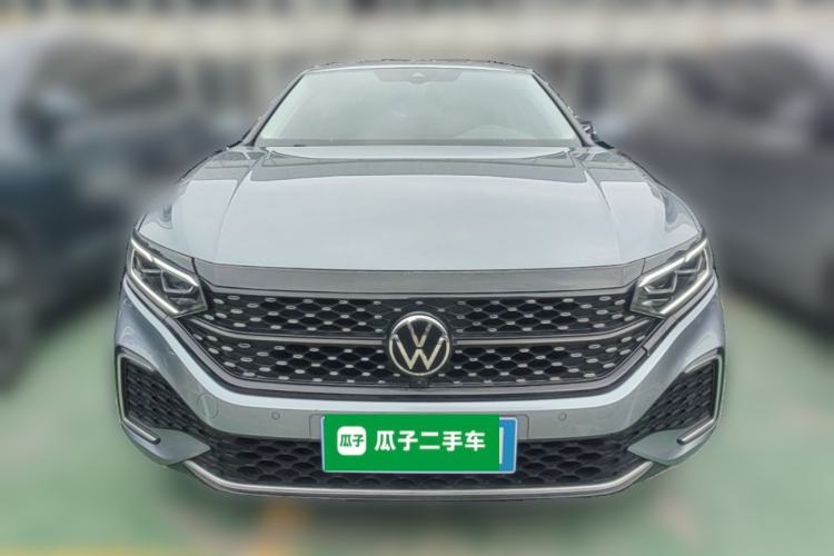 Used Volkswagen Passat 2022 330TSI Starry Luxury Edition Front
