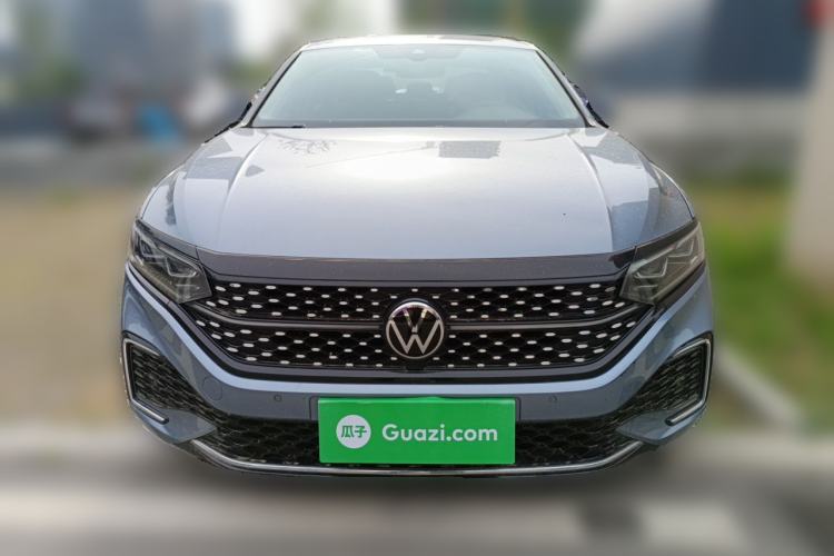 Used Volkswagen Passat 2022 330TSI Starry Luxury Edition Front