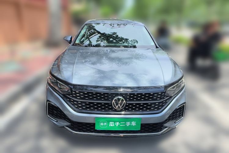 Used Volkswagen Passat 2022 330TSI Starry Luxury Edition Front