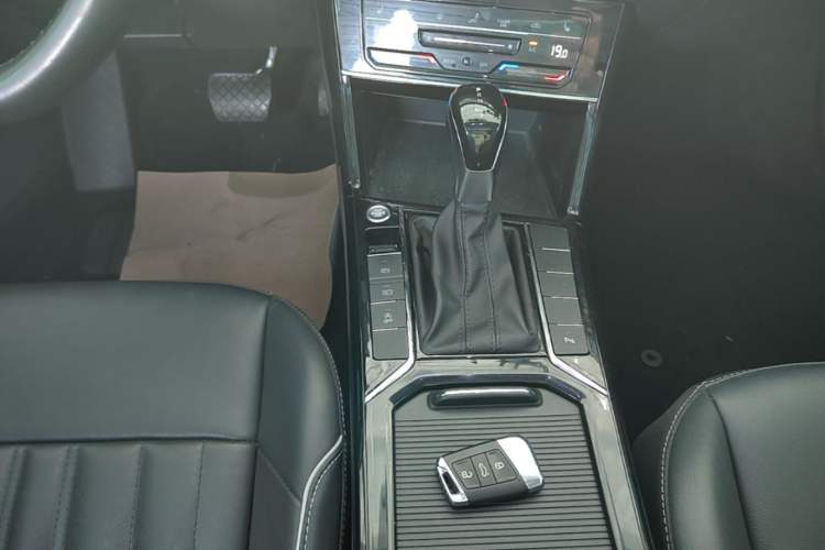 Used Volkswagen Passat 2022 330TSI Starry Elite Edition Custom Version Gear Lever