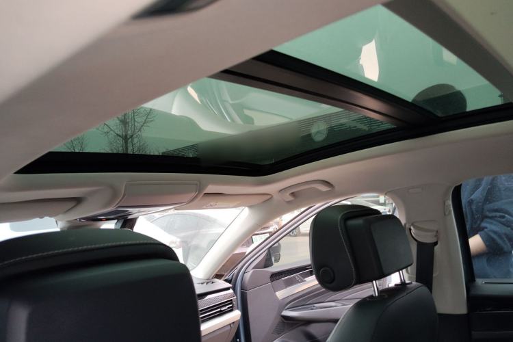 Used Volkswagen Passat 2022 330TSI Starry Luxury Edition Headliner