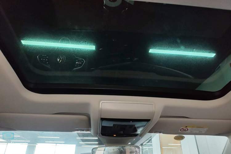Used Volkswagen Passat 2022 330TSI Luxury Edition Headliner