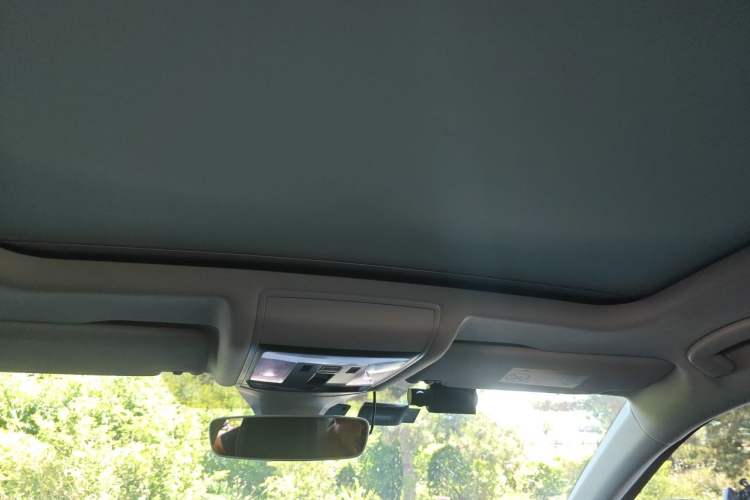 Used Volkswagen Passat 2022 330TSI Starry Luxury Edition Headliner