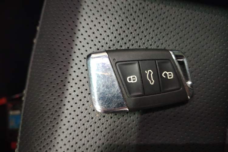 Used Volkswagen Passat 2022 330TSI Luxury Edition Interior 1
