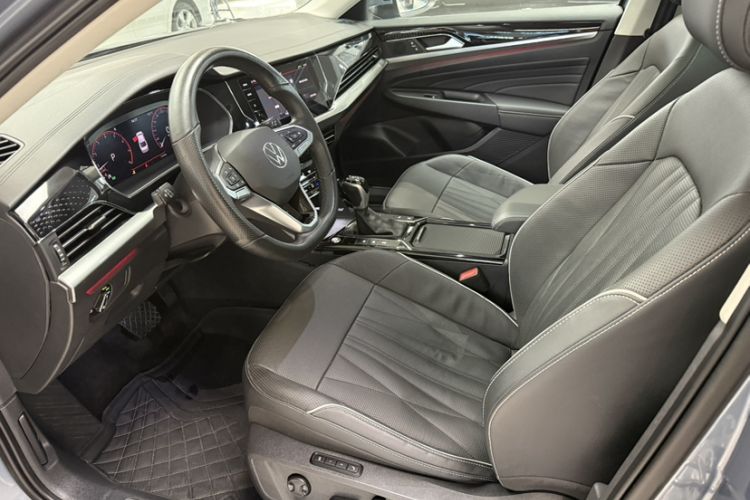 Used Volkswagen Passat 2022 330TSI Starry Luxury Edition Interior 2