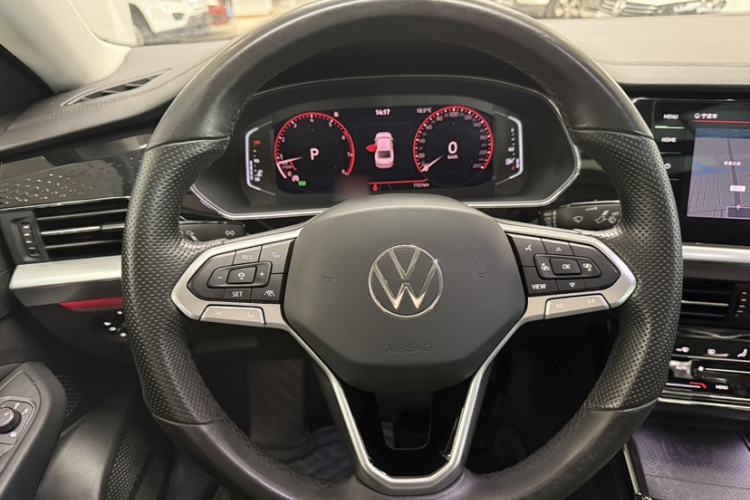 Used Volkswagen Passat 2022 330TSI Starry Luxury Edition Interior 4