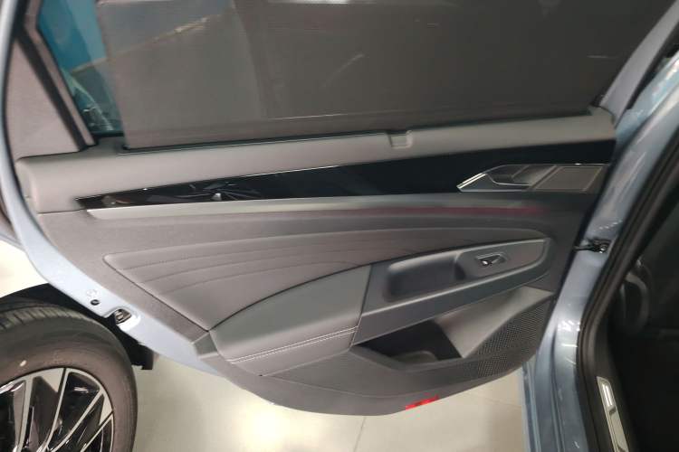 Used Volkswagen Passat 2022 330TSI Luxury Edition Interior 8