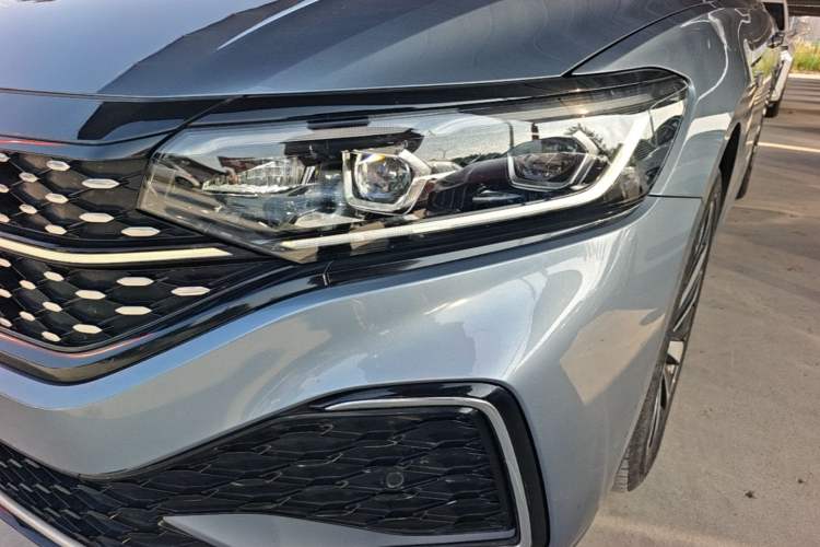 Used Volkswagen Passat 2022 330TSI Starry Luxury Edition Left Front Headlight