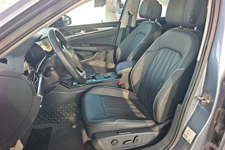 Used Volkswagen Passat 2022 330TSI Starry Luxury Edition Left Front Seat