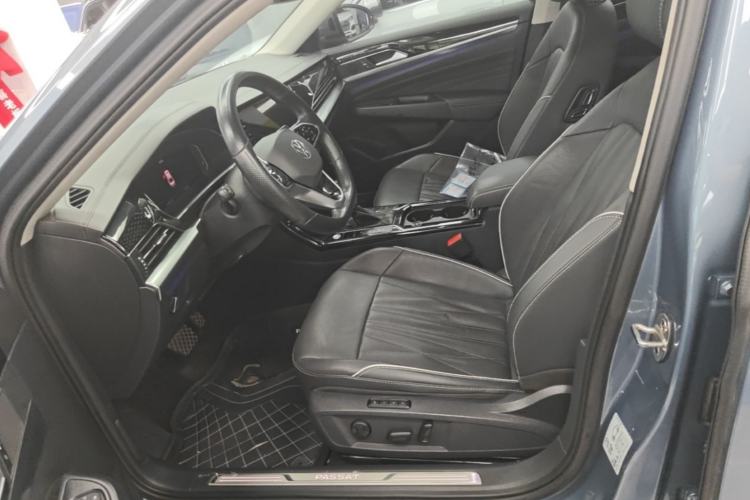Used Volkswagen Passat 2022 330TSI Luxury Edition Left Front Seat