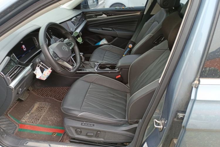 Used Volkswagen Passat 2022 330TSI Starry Luxury Edition Left Front Seat